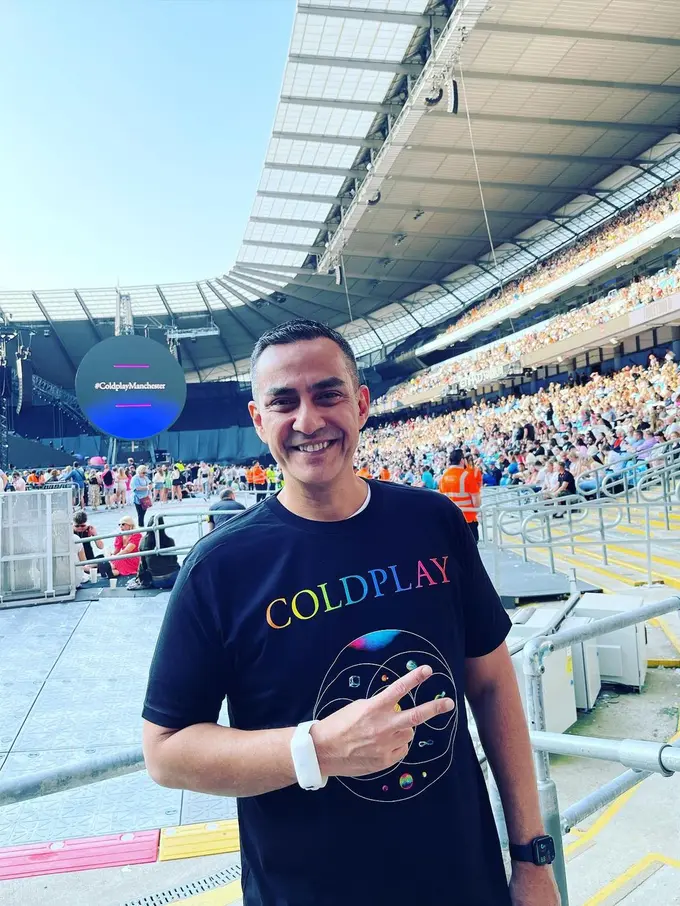 Ferdy Hasan dan keluarga nonton Coldplay