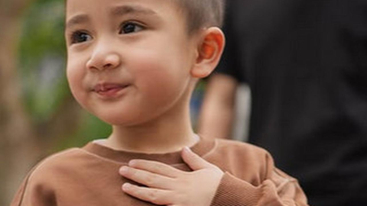 Disebut Titisan Raffi Ahmad, 5 Potret Ceriwis Rayyanza Jadi Mood Booster Selama di Shanghai