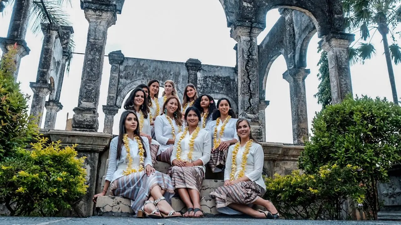 Alumni Miss Universe 2015 Reunian di Karangasem Bali, Apa yang Dilakukan?
