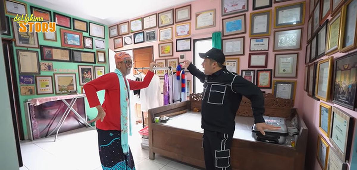 10 Potret Rumah Didik Nini Thowok di Jogja, Dalamnya Mirip Museum