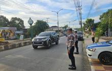 Tahukah Anda? Polres Tabalong Pasang Rambu Larangan Angkutan Batu Bara, Jalan Kini Lebih Aman!
