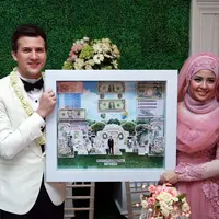 Khidmat dan sakralnya suasana akad nikah Risty Tagor dan Stuart Collin (M. Akrom Sukarya/Bintang.com)
