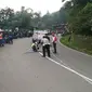 Polisi Olah TKP Kecelakaan maut di Ciloto, Puncak, Jawa Barat (Liputan6.com/Achmad Sudarno)