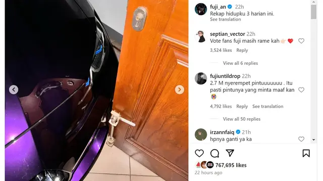 Mobil Baru Fuji Terserempet Pintu Rumah