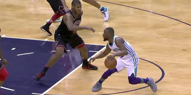 VIDEO : Cuplikan Pertandingan NBA, Hornets 118 vs Bulls 103