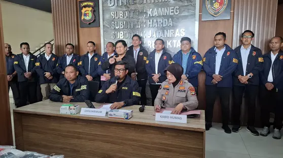 Cara Komplotan Pencuri Kabel Telkom Kelabui Warga