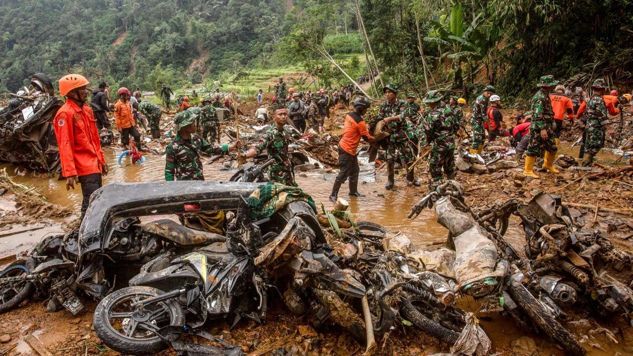 Potret Bencana Tanah Longsor Pekalongan, Korban Tewas Bertambah Jadi 21 orang