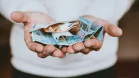 Tips Berdiskusi Soal Keuangan dengan Orangtua yang Keras Kepala