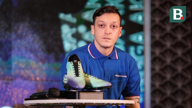Jumpa Pers Mesut Ozil