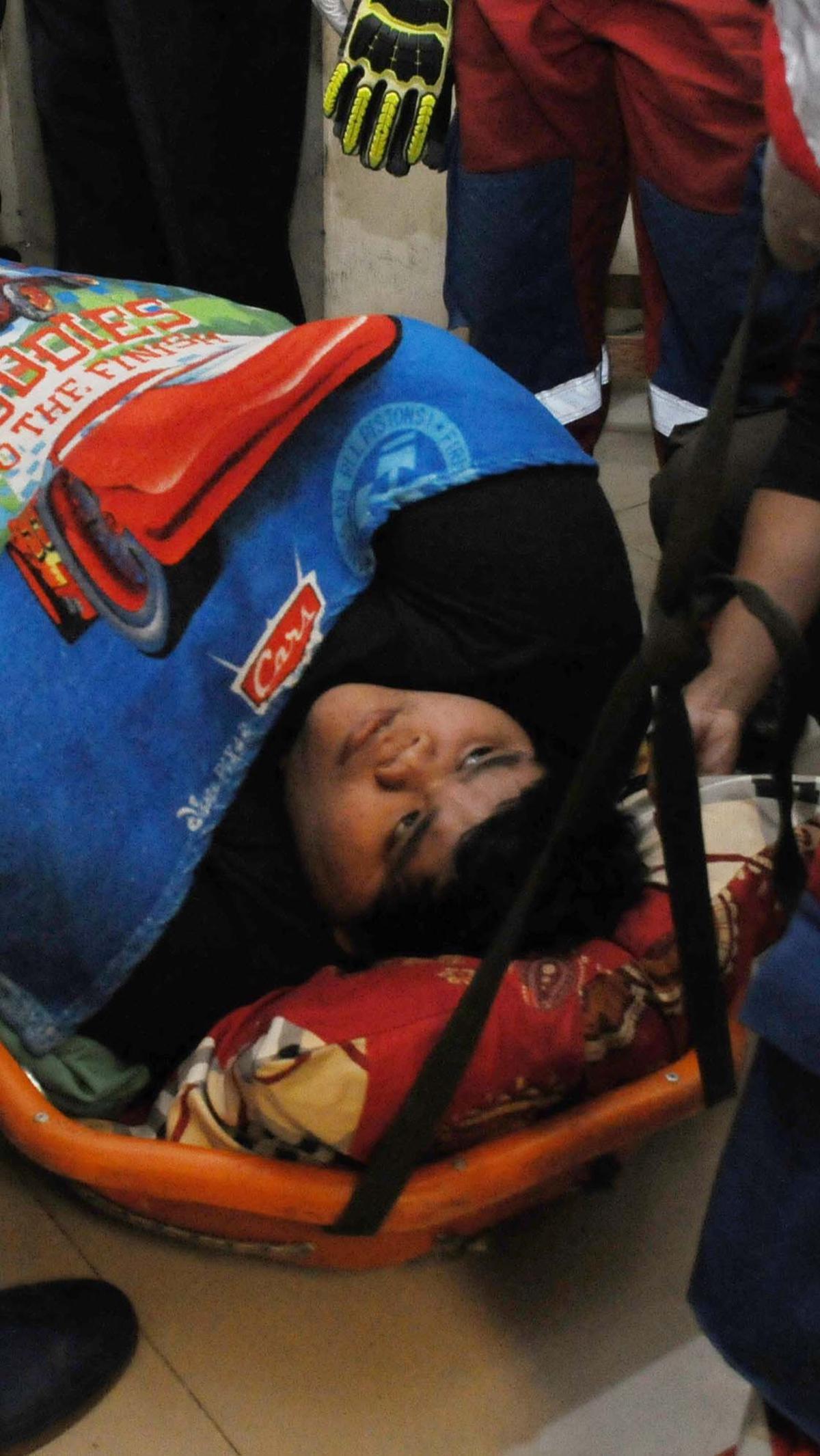 Berat badannya semakin bertambah saat Ahmad menginjak usia 18 tahun hingga pada bobotnya sekarang yang sudah tidak mungkin untuk berjalan.