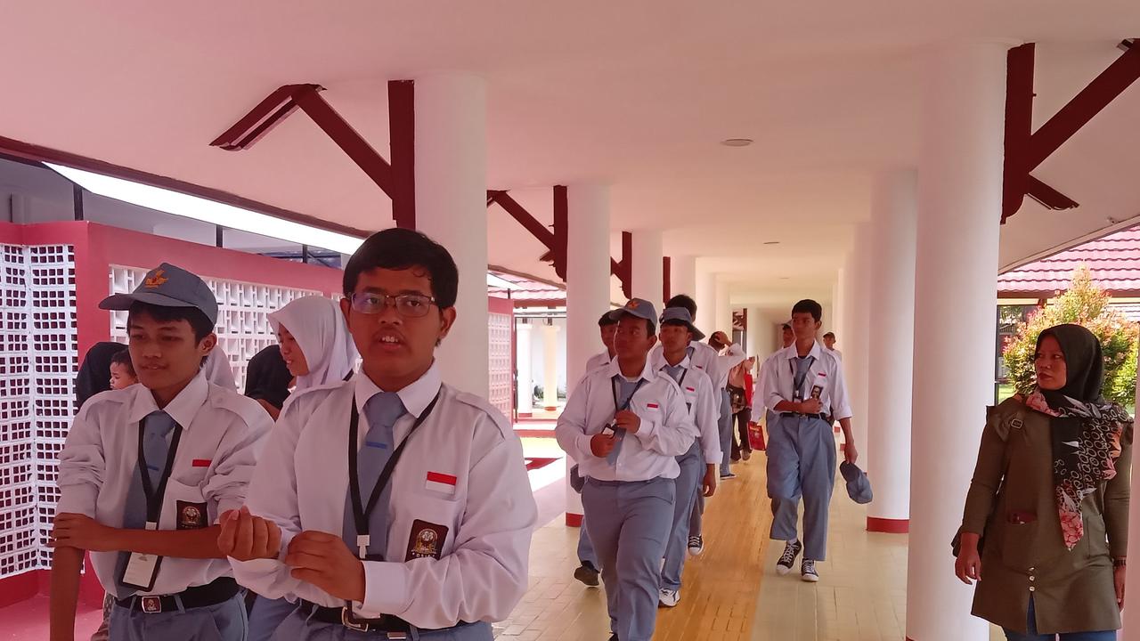 Simulasi Sekolah Rakyat di Bekasi