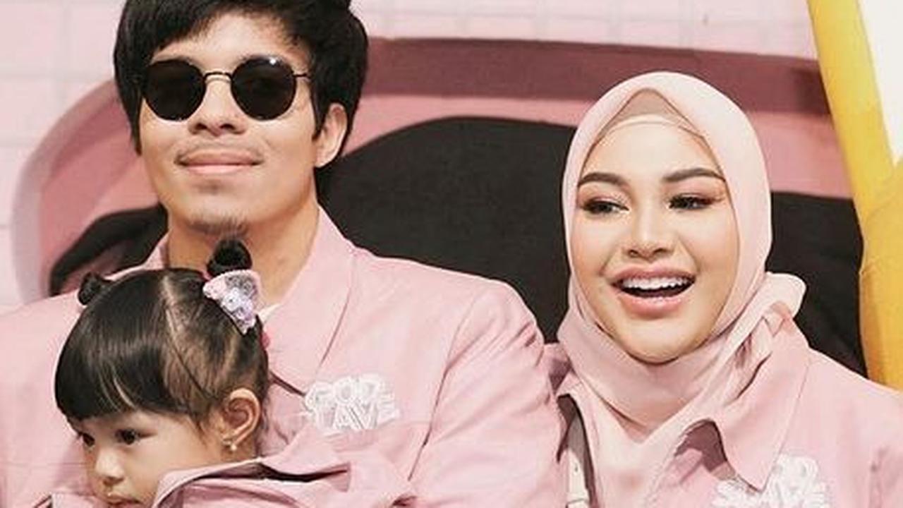 Potret Keseruan Pesta Ulang Tahun Ameena ke-2, Bertema Pink Keluarga Semua Kumpul