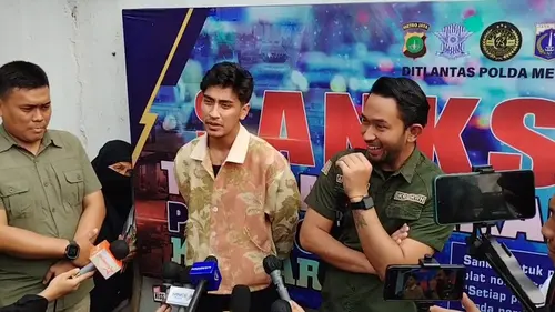 Abidzar Al-Ghifari Laporkan Netizen yang Hina Almarhum Uje ke Polisi,  Ngebet Ingin Ketemu - ShowBiz Liputan6.com