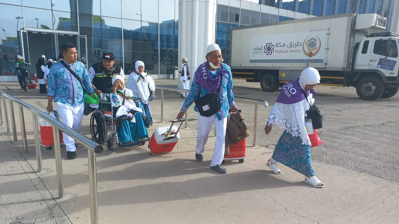 Sebanyak 2.234 jemaah haji lanjut usia (lansia) dari total 15.265 jemaah asal Indonesia telah berada di Kota Madinah, Arab Saudi.