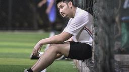 Foto-foto terbaru Angga Wijaya pun sukses bikin netizen gagal fokus. (FOTO: instagram.com/anggawijaya88)