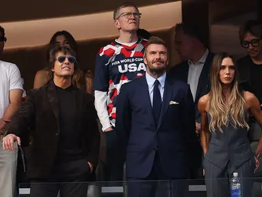Pertandingan pembuka Grup D di Piala Dunia 2026 antara Amerika Serikat melawan Paraguay dihadiri mantan pesepak bola Inggris, David Beckham dan aktor Amerika Serikat, Tom Cruise. (AFP/Getty Images/Stu Forster)