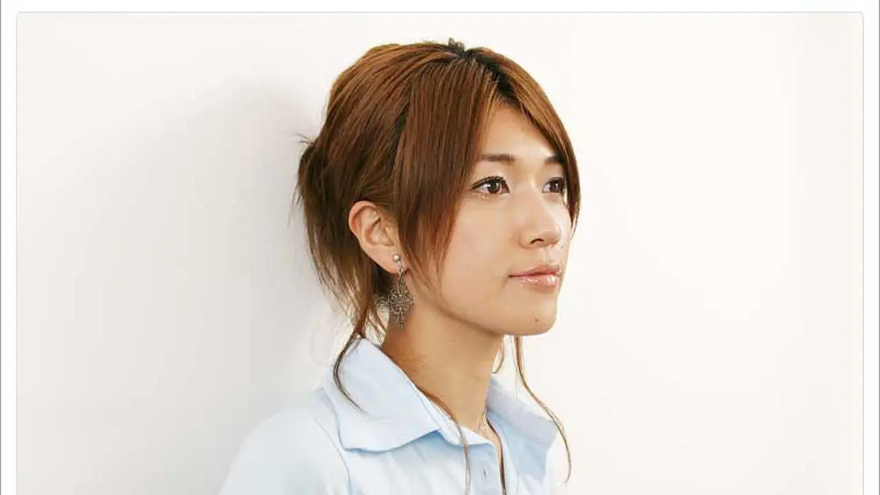 Penyanyi Bonnie Pink Umumkan Status Pernikahan di Konser