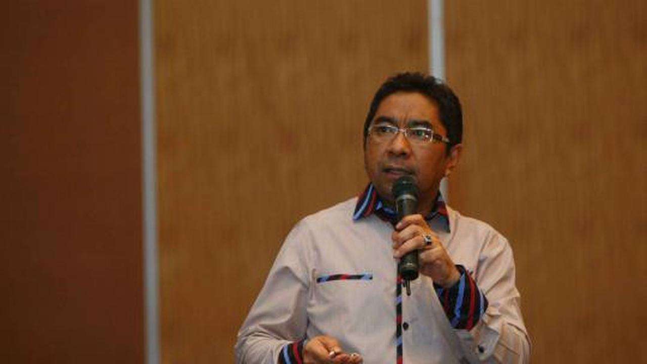 Elvyn Masassya memaparkan kinerja Jamsostek di tahun 2012