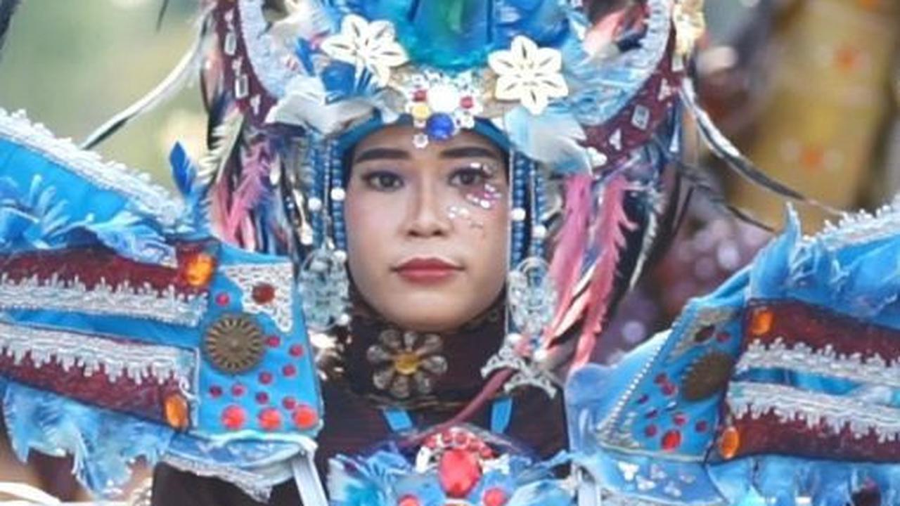 Mengapa Bontang begitu banyak suku dan budaya? Basri menyebut karena Kota Bontang merupakan kota industri.&nbsp;