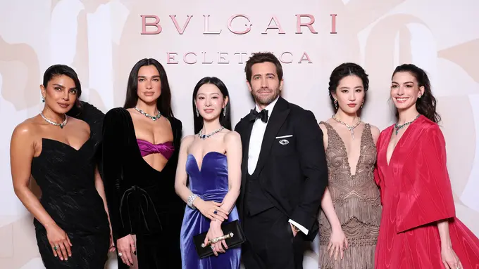 Anne Hathaway hingga Kim Ji Won Tampil dengan Pesona Princess Vibes di Perilisan Bvlgari Eclettica