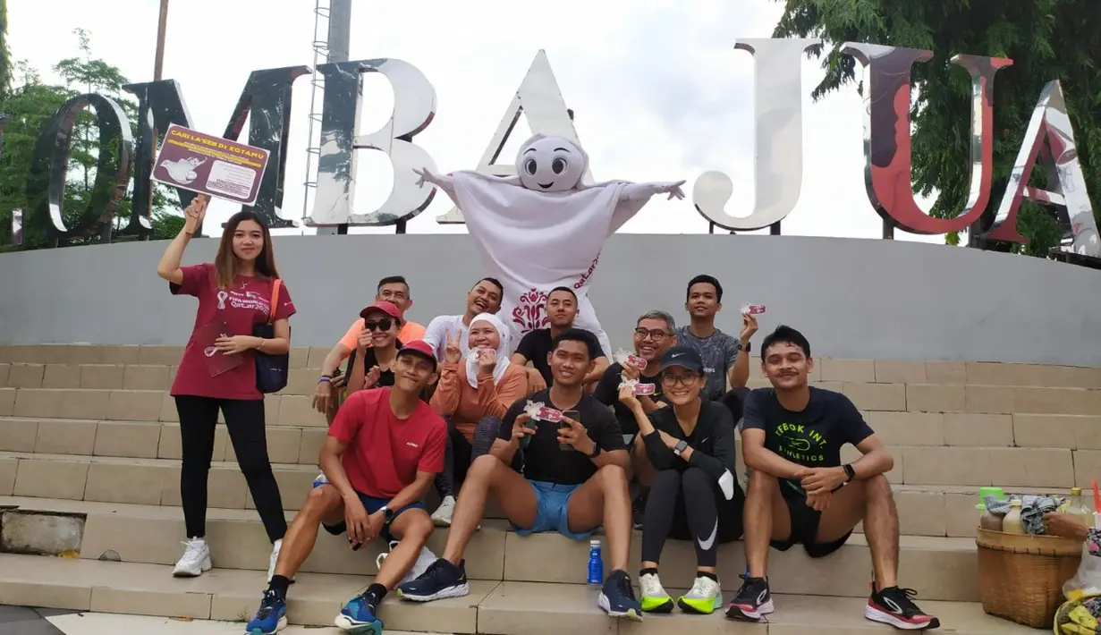 Ia juga menyapa masyarakat semarang yang tengah berolahraga di lapangan Tri Lomba Juang. (Procomm Surya Citra Media)