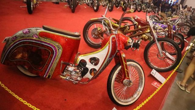 Tampilan Keren Motor  Motor  Bebek  Kustom di Kustomfest 2018  