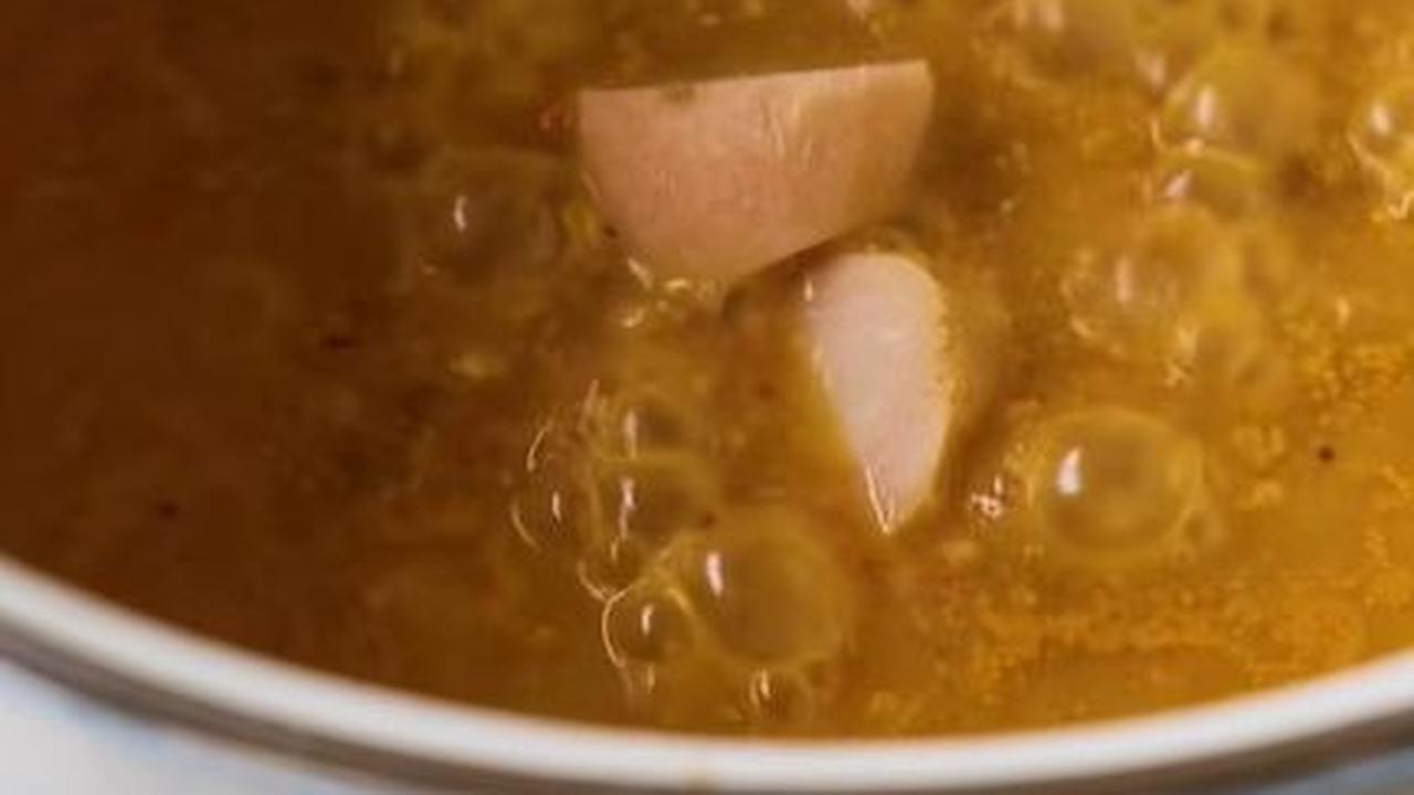 Panaskan Kuah Rendang Sampai Mendidih