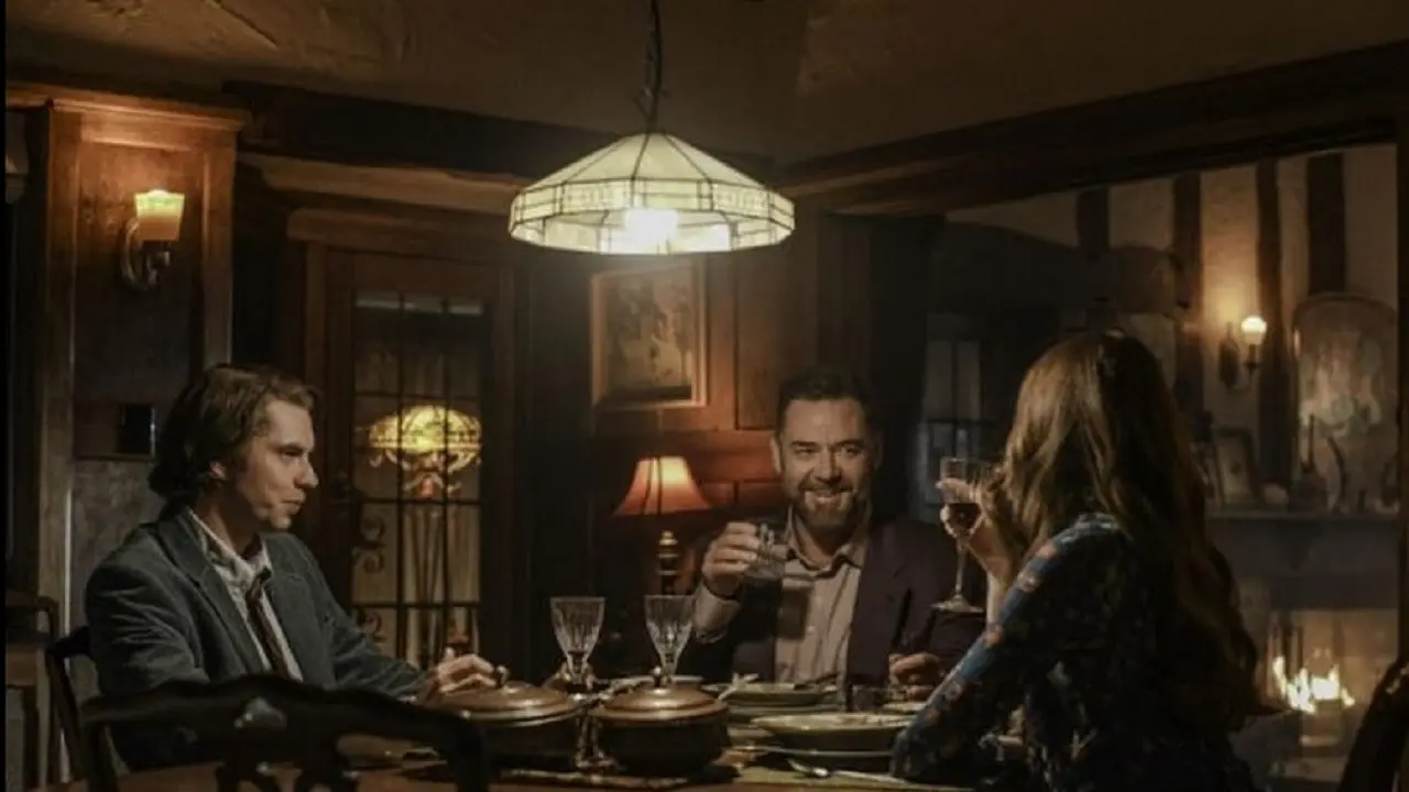 Marton Csokas, Harry Greenwood, and Karen Gillan dalam film Sleeping Dogs