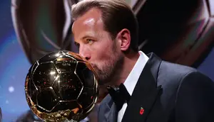 Harry Kane Sabet Ballon d’Or 2026, Ini Pidato Lengkapnya yang Emosional: Banjir Terima Kasih dan I Love You!