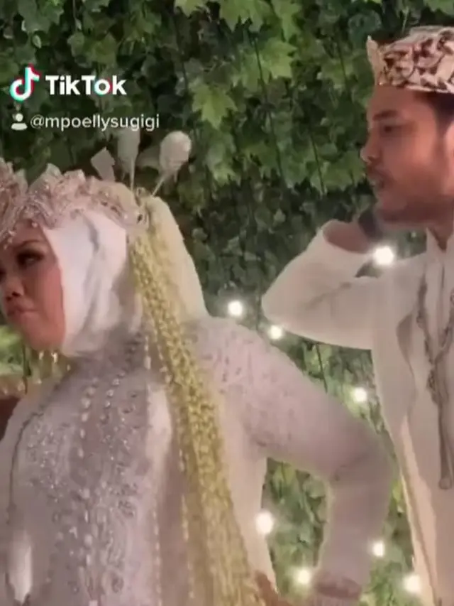 Elly Sugigi