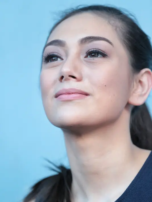 "Privat, makanya di Bali. Kalau nggak privat di Jakarta. Ada sih beberapa media yang datang. Ya datang saja kalau mau," ujar Celine Evangelista, melalui sambungan telepon, Sabtu (5/11/2016). (Adrian Putra/Bintang.com)