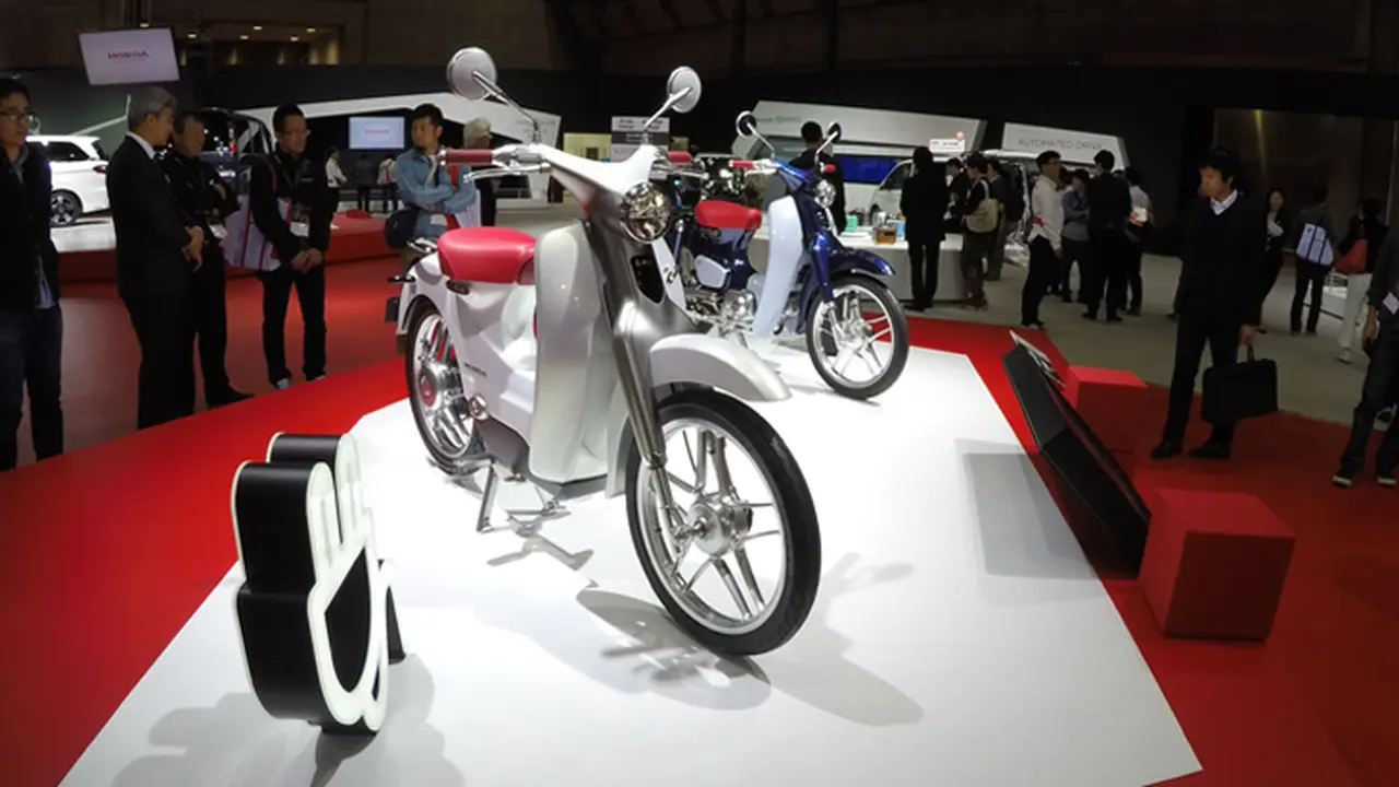 Motor Bebek Legendaris Honda Kini Tak Lagi Minum Bensin