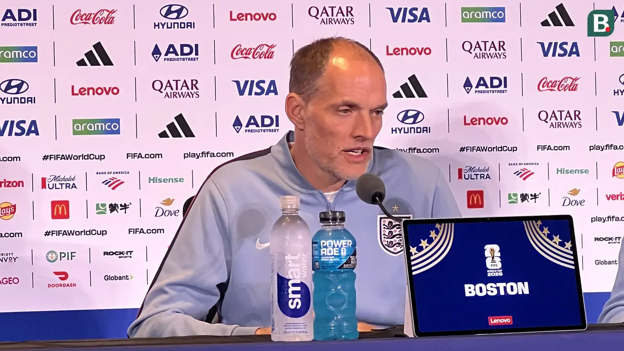 Konferensi pers Timnas Inggris di Boston, Amerika Serikat, Senin (22/6/2026), yang dihadiri Thomas Tuchel dan Declan Rice