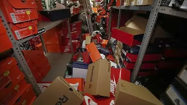 Pencuri 200 Sepatu Sebelah
