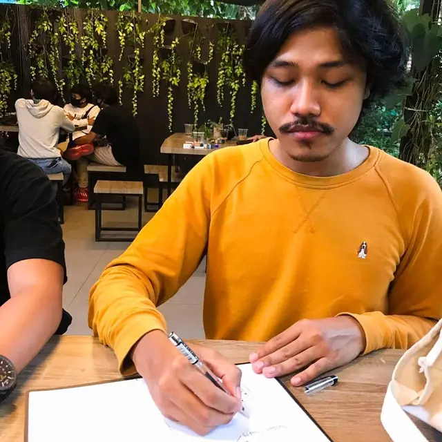 7 Potret Terbaru Manik Marganamahendra, Ketua BEM UI yang Sempat Viral