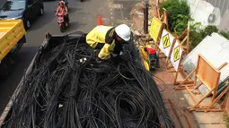 Kabel udara yang dipindahkan itu berada di Jalan Agus Salim, Jalan Yusuf Adiwinata dan Jalan Gereja Theresia. (merdeka.com/Imam Buhori)