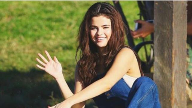 Begini Penampilan Pertama Selena Gomez Setelah Rehabilitasi