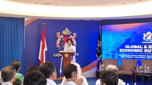 Wakil Ketua Umum Bidang Analisis Kebijakan Makro-Mikro Ekonomi Kasin Indonesia, Aviliani dalam Global & Domestic Economic Outlook 2026, di Menara Kadin, Jakarta, Kamis (15/1/2026).