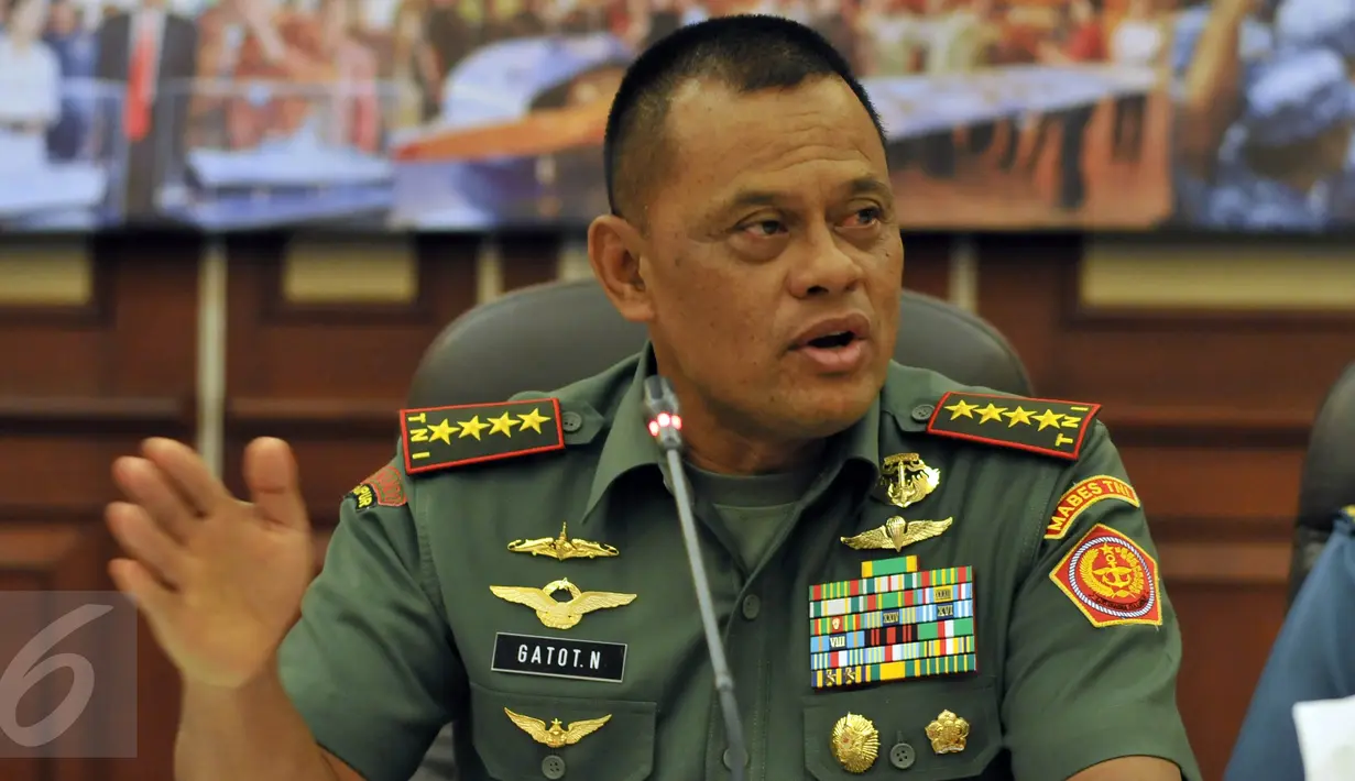 Panglima TNI Jenderal TNI Gatot Nurmantyo saat menghadiri Rapim Kemhan RI Tahun 2016, Jakarta, Selasa (12/1/2016). Rapat membahas tentang meningkatkan sistem pertahanan negara dan kemandirian industri pertahanan. (Liputan6.com/Johan Tallo)