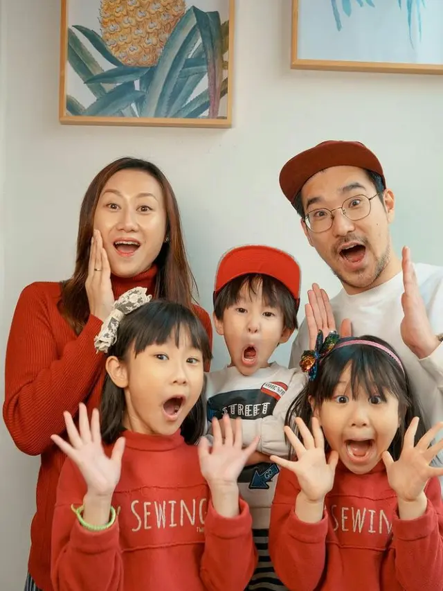 9 Gaya Kompak Outfit Kimbab Family, Bisa Jadi Inspirasi Keluarga