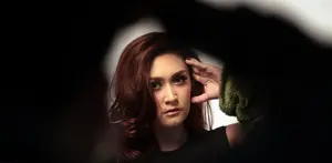 Nafa Urbach ngamuk ketika tahu anaknya, Michaella Lee Juwono jadi incaran para iblis pedofil.