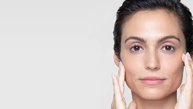 L'Oreal Paris Glycolic-Bright Series