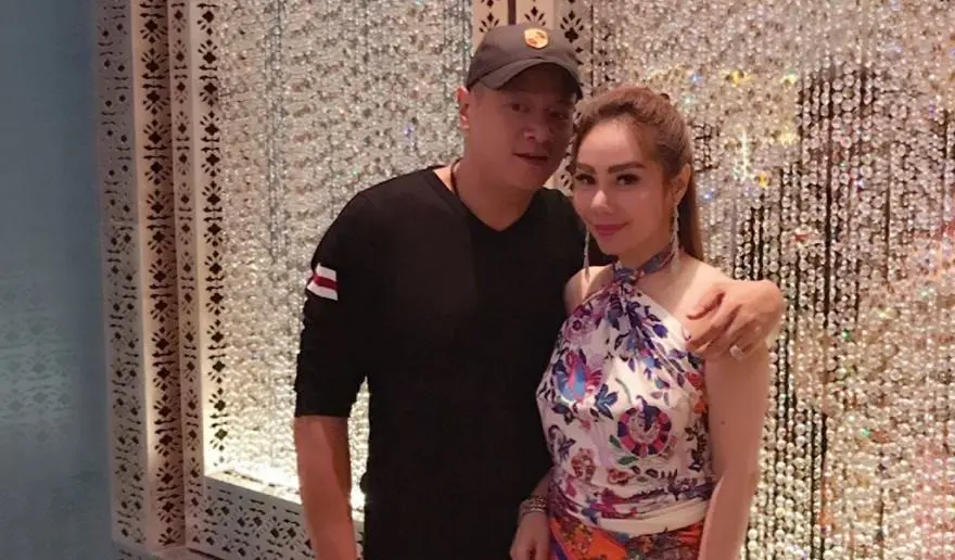 Femmy Permatasari dan kekasihnya, Peter [foto: www.instagram.com/peter.rh]