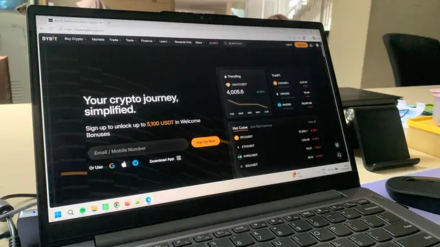 Ilustrasi bursa kripto Bybit. (Liputan6.com/Deon)
