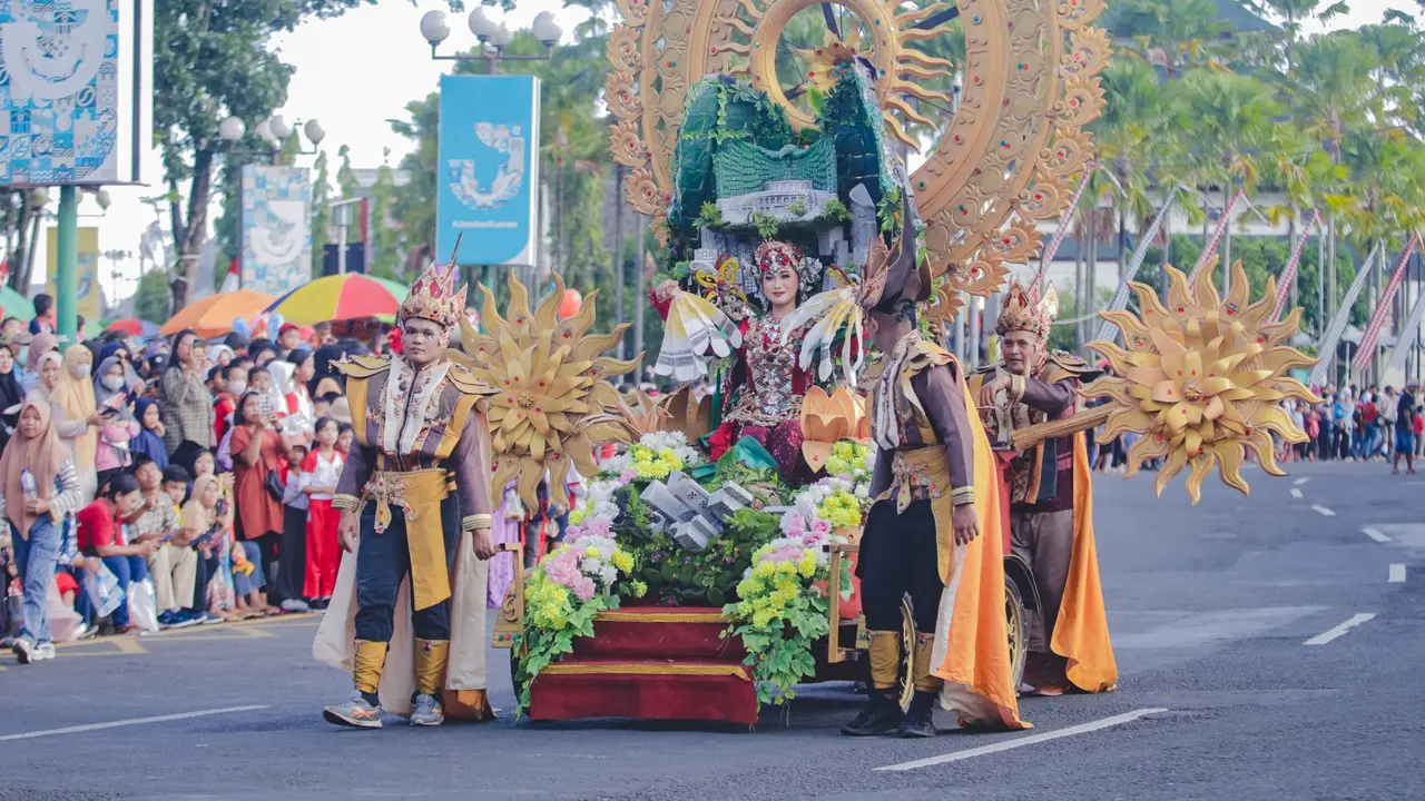 Pawai Budaya Kabupaten Jember dan Jemberana  Bali, dipadati ribuan masyarakat (Istimewa)