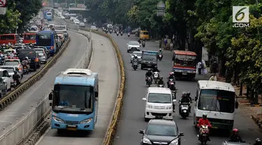 Gubernur DKI Jakarta Djarot Saiful Hidayat mengatakan, pihaknya akan terus mendorong Metromini dan Kopaja  menjadi Minitrans