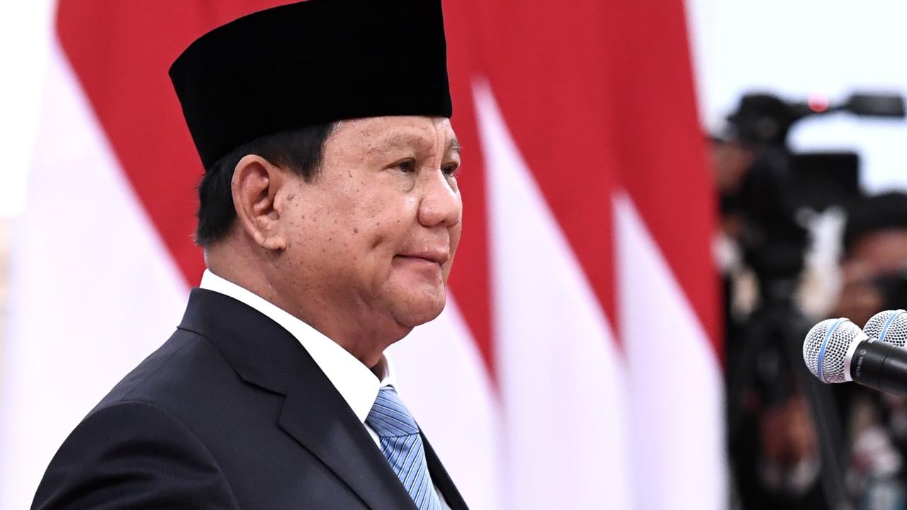 VIDEO: Gebrakan Prabowo Duetkan Dua Srikandi Arifatul dan Veronica di Kementerian PPPA