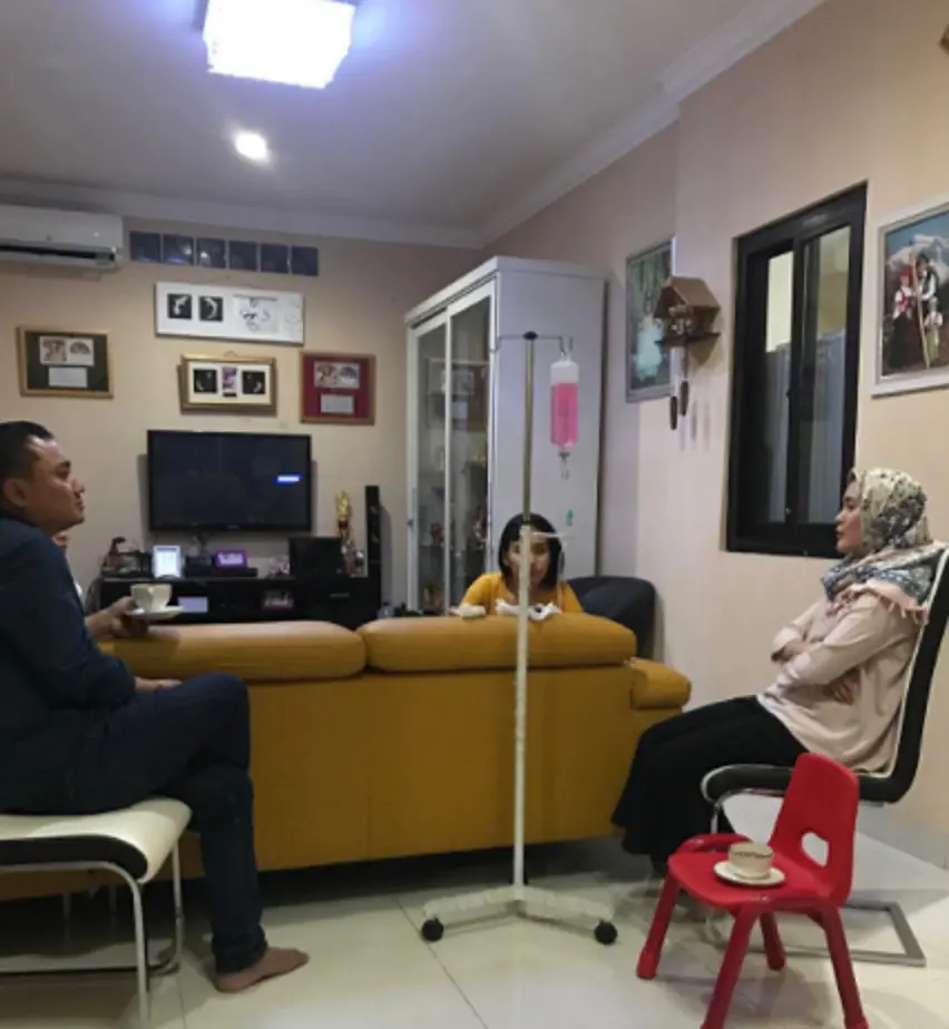 Kondisi kesehataan Ayu Ting Ting mengalami drop. (Instagram/mom_ayting92_)