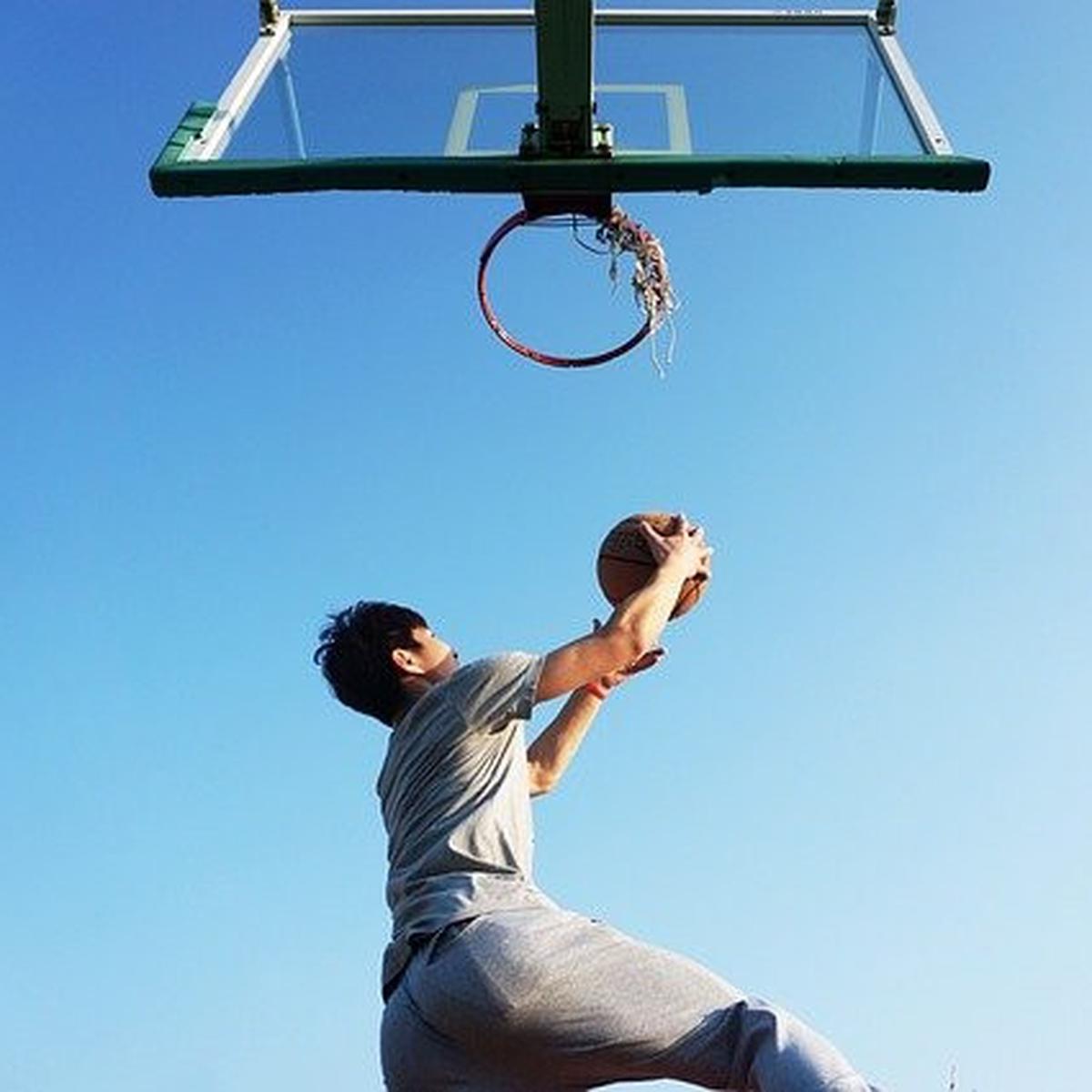 Permainan basket sambil menembak meloncat dapat dengan dalam bola dilakukan Ketentuan Pemberian