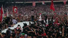 Kemeriahan “Konser Salam Dua Jari”